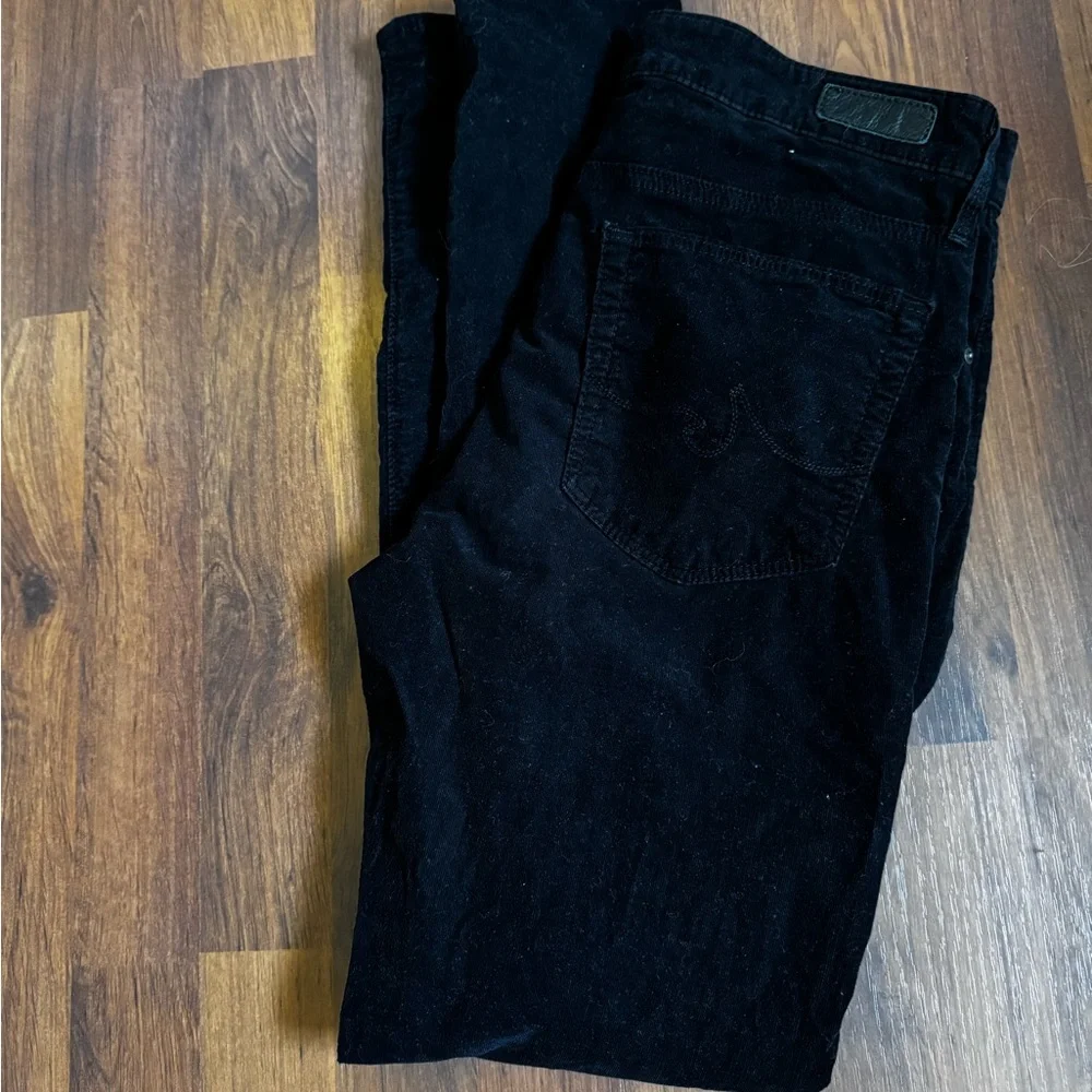 AG Adriano Goldschmied The Farrah High Rise Skinny Black Corduroy’s Size 30